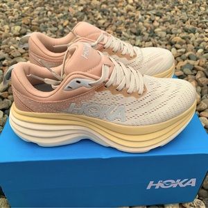 New! Hoka Bondi 8 still in box.